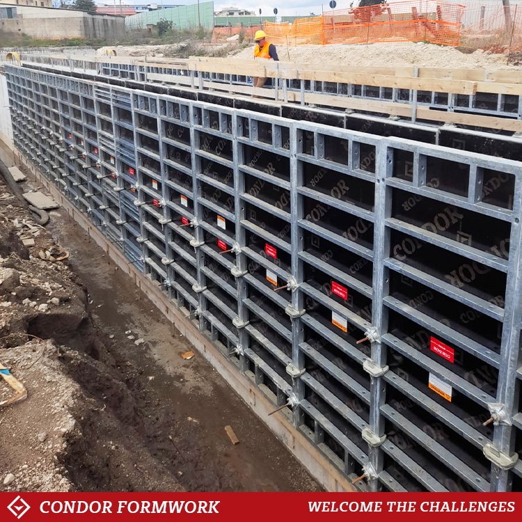 condor_formwork's tweet image. #Condor consolida la presenza nell’#assistenza allo sviluppo dei #trasporti 

I sistemi #Optimo utilizzati per: 

✅  Pareti perimetrali
✅  Canali sotterranei per il deflusso delle acque
✅  Ampliamento delle linee dell’Alta Velocità

Visita il sito ➡ condorspa.com