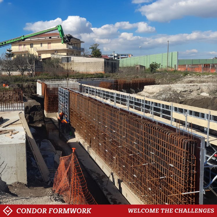 condor_formwork's tweet image. #Condor consolida la presenza nell’#assistenza allo sviluppo dei #trasporti 

I sistemi #Optimo utilizzati per: 

✅  Pareti perimetrali
✅  Canali sotterranei per il deflusso delle acque
✅  Ampliamento delle linee dell’Alta Velocità

Visita il sito ➡ condorspa.com