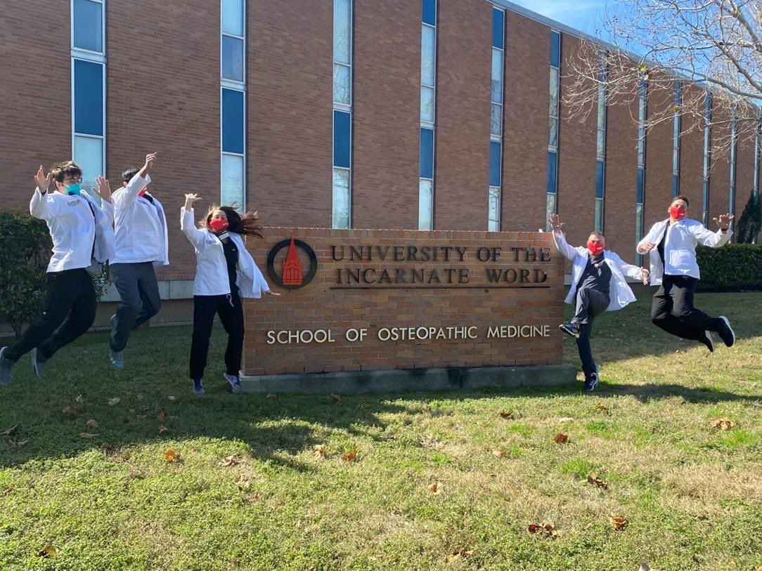 Happy #MatchDay to our inaugural UIWSOM Class of 2021!! No matter what today holds, you all have worked so hard to be where you are today and we are so proud of you! 🥳