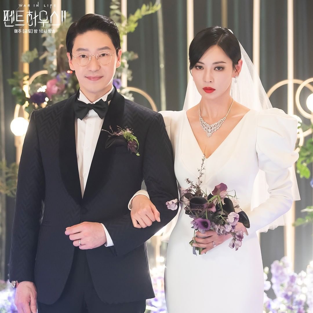 KimSoYeonAR's tweet photo. 📸 - تحديثات جديدة لـِ كيم سويون من دراما #ThePenthouse
— ١٩ مارس ٢٠٢١ https://t.co/POp88ekCz6