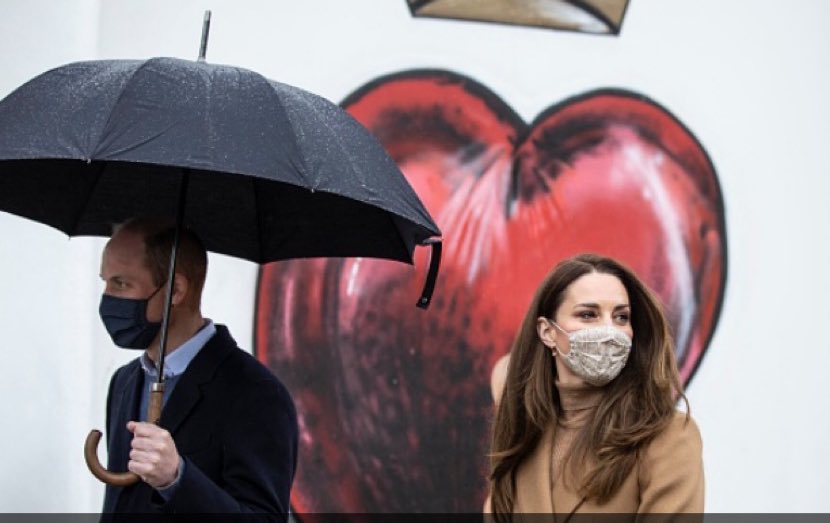 LThesussex's tweet photo. After almost 3 years of marriage, #thesussex are still loved up, have #archieharrison and #minimeg in a few months
Meanwhile @KensingtonRoyal don’t even bother to share an umbrella after a decade of marriage, and 3 children
#sussexcouplegoals still rule! https://t.co/vOUNy9BFu9