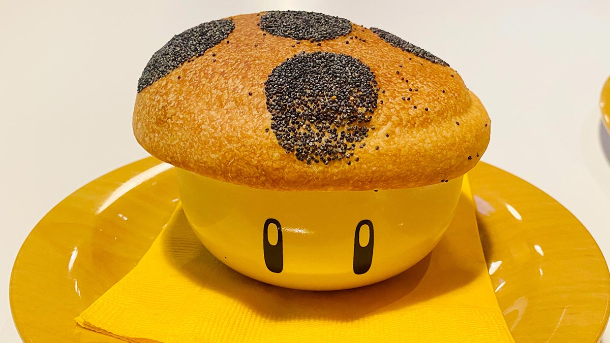 ハピエル テーマパーク情報メディア ハテナブロック ティラミス 中身はティラミスで大人向けの味なので 甘いのが苦手な方はこちらを是非 ゴールポールケーキ 甘過ぎずに食べやすい甘さになっています Usj Food Usjマリオ