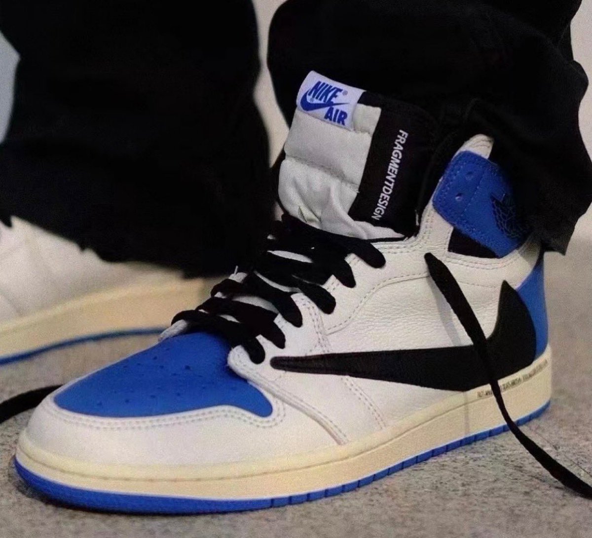 travis scott fragment jordan 1 high on feet