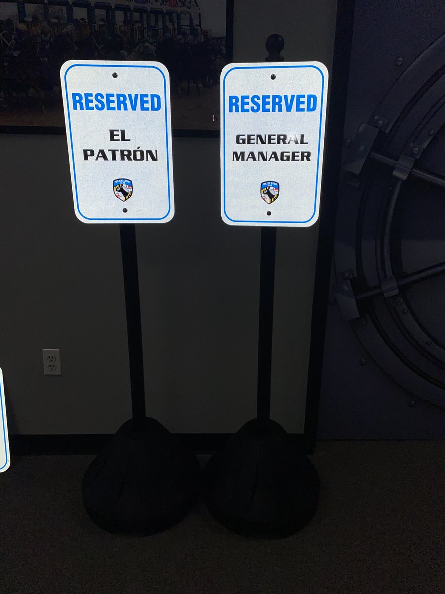 SpeedProTowson's tweet photo. Custom reflective parking signs for Blue Line K-9. 
Don't feel like digging a hole to install them? No problem! 
With our easy to install portable base and pole kit you won't have to! Just add water to the base and you're done. https://t.co/aWH7HGdFeI