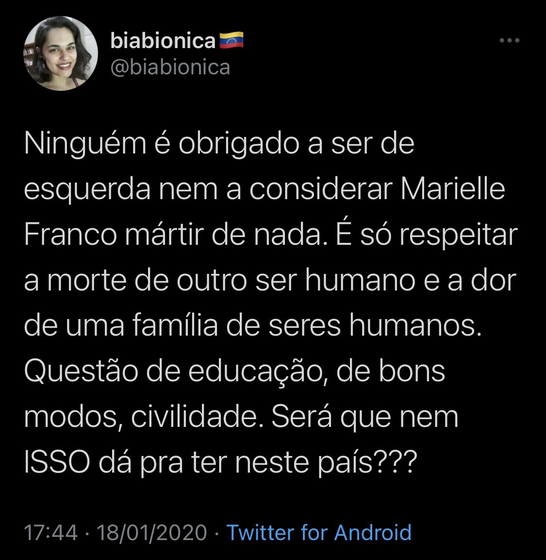 CrissPaiva's tweet photo. Não vou dar RT no tal vídeo dos dois (nem sei como chamá-los) tripudiando a morte de um homem por discordarem politicamente, vou só deixar aqui esse tweet de um deles, torcendo pra moça ler a si mesma e aprender com as próprias palavras. https://t.co/zP93jxCkfr