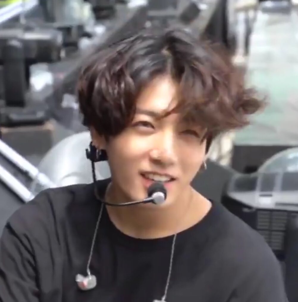 vminkookfairies tweet picture