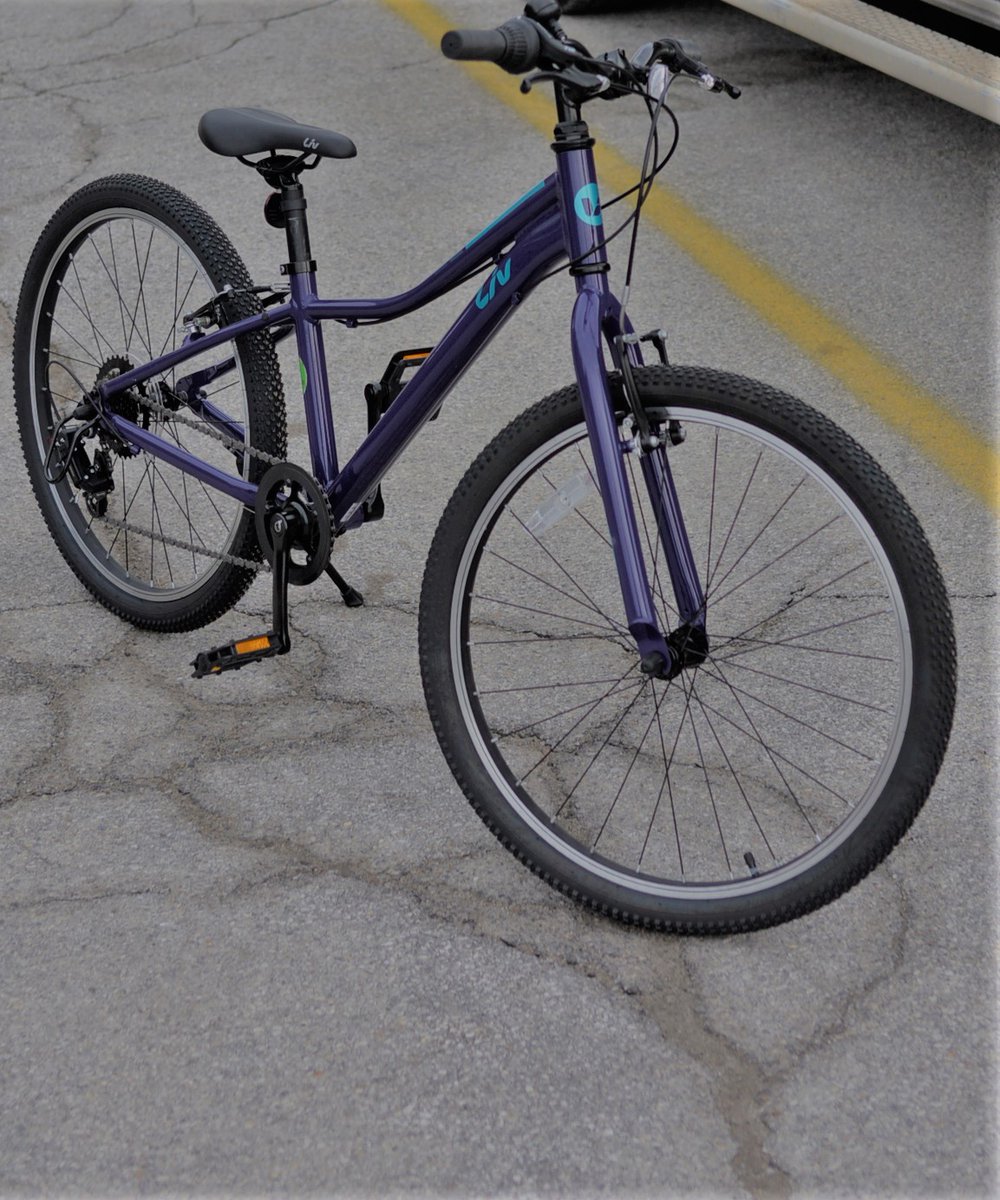 alpinebikeworks's tweet photo. We are happy to be sponsors of the Rutland Recreation Department's Gritty Girls program! Supporting the female biking community is important to us, and we've included 2 Giant youth mountain bikes with our $1,500 donation! https://t.co/Ksac6KVyT5