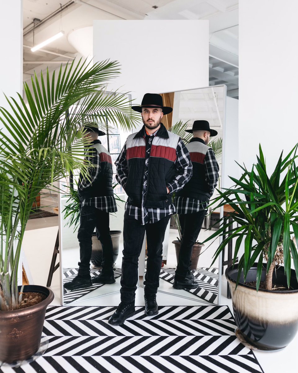 samuelpletsgo's tweet photo. New visual experience coming next month. #fourtwenty #somethingiscoming #alwayscoming
#cantstop
π·: @sekondtry https://t.co/FVAIPGBdcJ