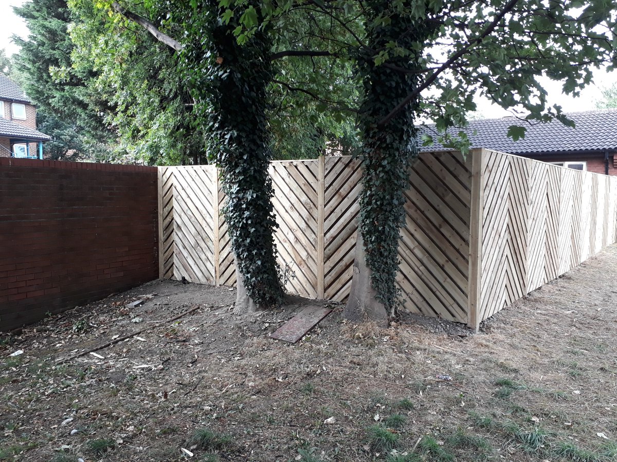 firth_fencing's tweet photo. Looking to improve your home and garden? Get in touch today for a free quotation for any fencing/gate renovations, installations or repairs - 01484 970 857.
#fencing #fencingrepairs #fencinginstallation #installation #homeimprovements #gates #decking #summer #repairs #renovation https://t.co/N1jyTbrsWS