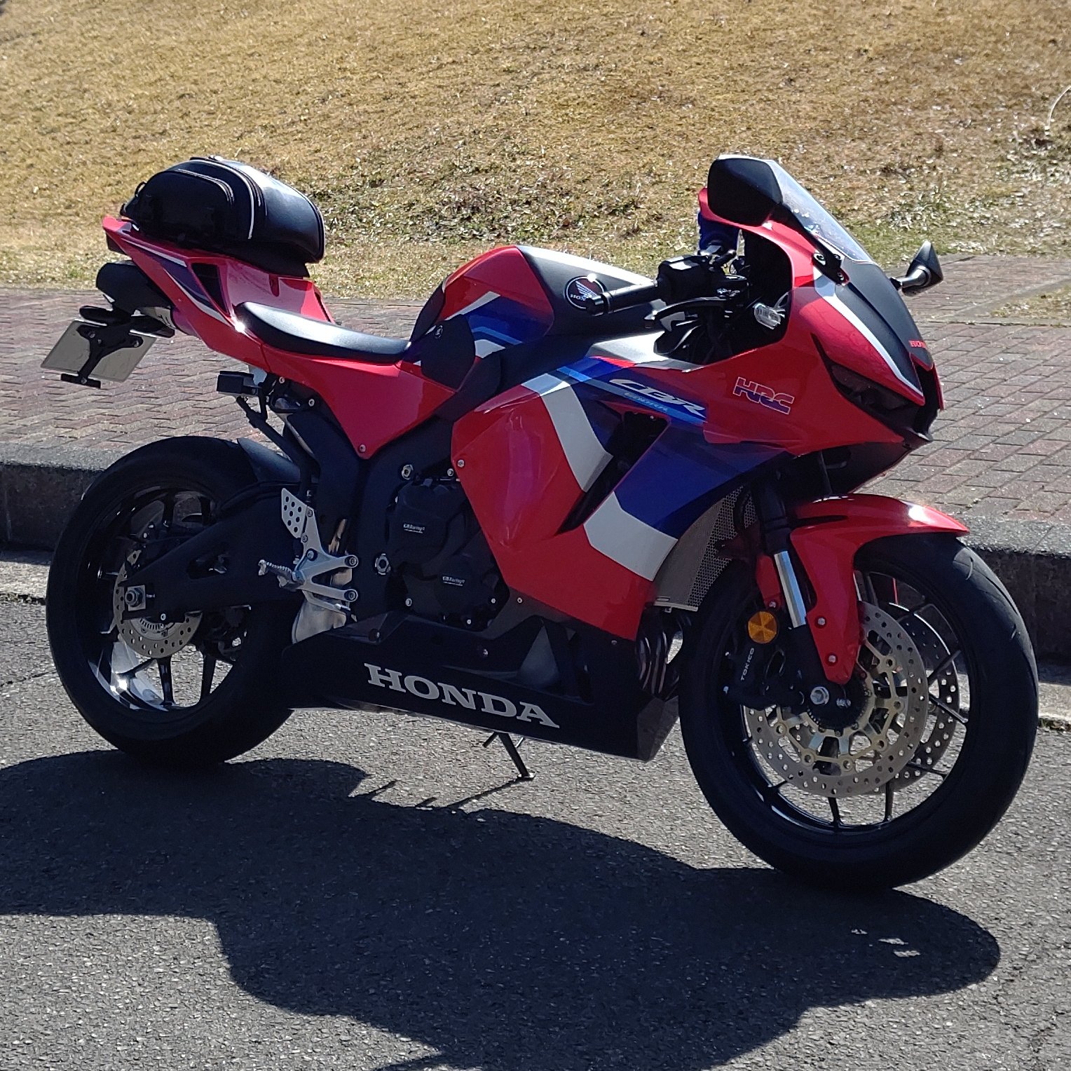 値下げ！HONDA CBR600RR 純正アンダーカウル WSBKラッピング仕様 値下げ！HONDA CBR600RR 純正アンダーカウル WSBKラッピング仕様
