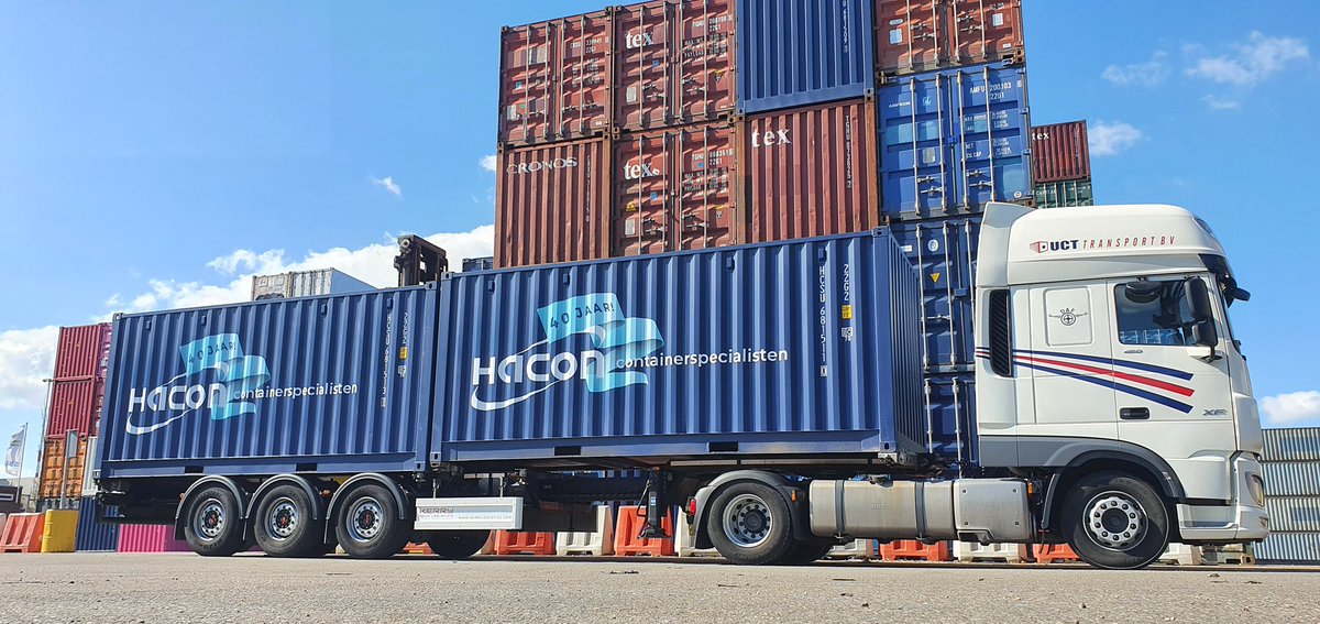 UCTransport's tweet photo. Een prachtige dag met prachtige containers #hacon #Rotterdam https://t.co/j4WSKpOaFA