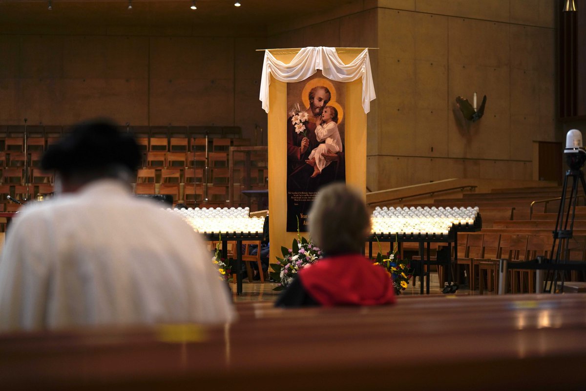 lacatholics's tweet photo. St. Joseph, foster father of Jesus, is the #PillaroftheFamily. As we honor his role in salvation history, let us look to his life as an example of #CreativeCourage. https://t.co/xcQcuyNyYm https://t.co/OgOvk6Umj5