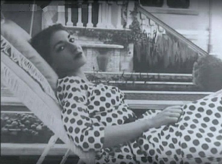 MmeCallas's tweet photo. I don't need the money, dear. I work for art. #MariaCallas https://t.co/rR7wYCAuIF
