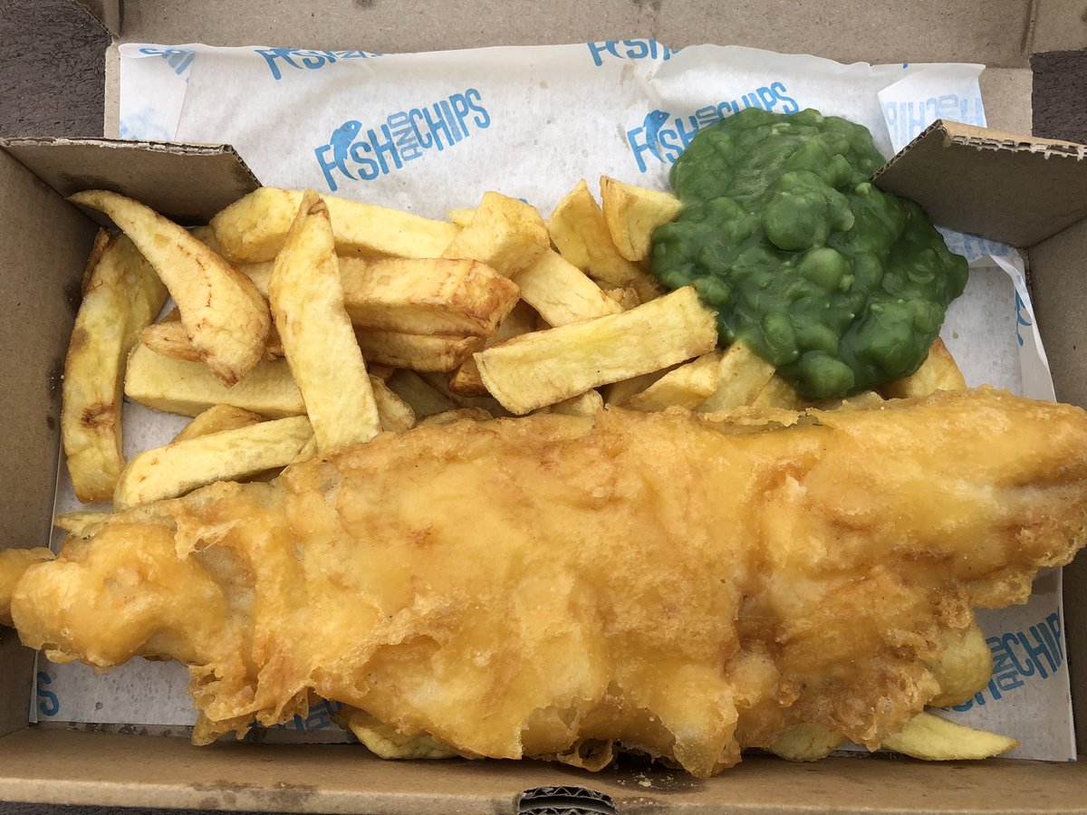 myfoodhunt's tweet photo. Haddock, Chips and Mushy Peas from @PlainsFishBar Decent bit of Haddock, Lovely chips and vibrant green peas just the thing to fill you up after a walk #FishFriday #fishandchips #fishandchipfriday #mapperly #Nottingham #NottsFood https://t.co/hNoHtHwLbw
