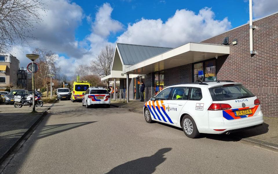 Vechtpartij in supermarkt in Leeuwarden: een man aangehouden: LEEUWARDEN