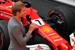 SAdidasFerrari's tweet photo. Hoje anunciamos os nosso pilotos pra essa temporada da @FormulaEVerse, teremos @RosbergFEv e Brendon Hartley na nossa dupla de pilotos. Nico inclusive já havia sido anunciado de maneira não oficial na nossa apresentação dos carros da F1.
🇮🇹🟥🟩

#essereFerrari https://t.co/HNpT5GU41M