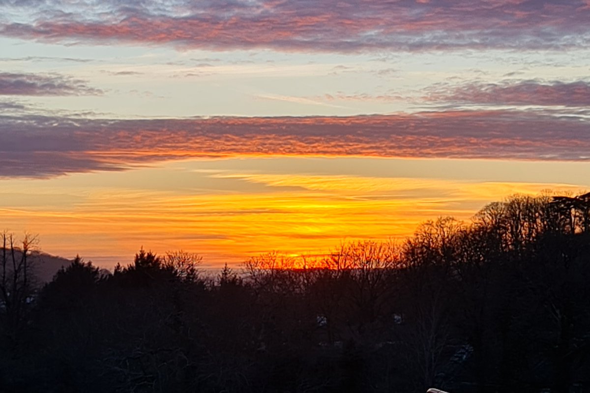 KFAConnect's tweet photo. Check out some of the photos our 'Run 4 Respite' team have taken this March, some incredible sunrise/sunsets we would not otherwise have seen! Fundraising for @naomiandjack This lot have some photography skills! #Run4Respite #Charity #fundraising
https://t.co/Xz4Ih23XBB https://t.co/Mef5lBQ3DB