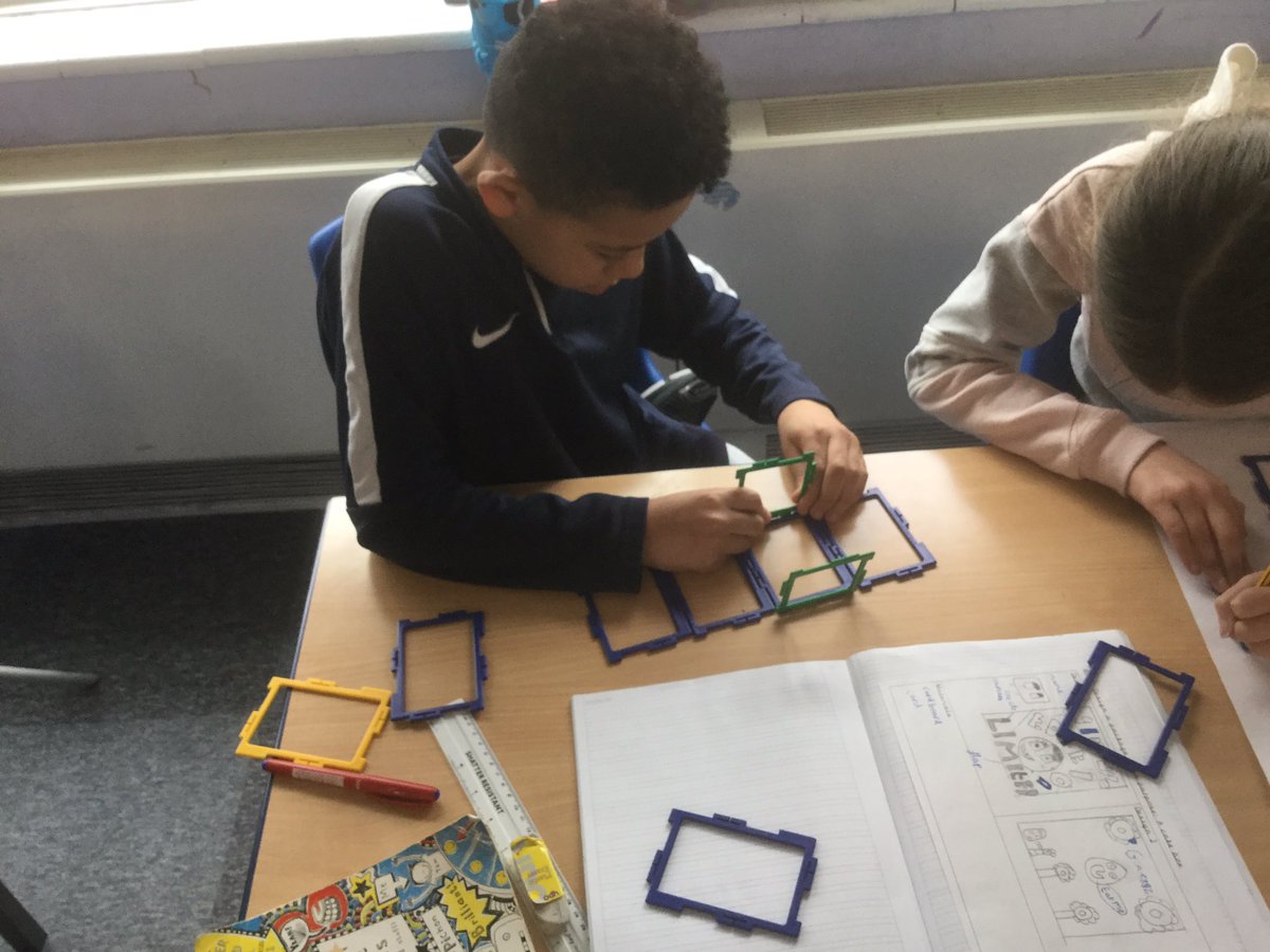 MeadowsideElder's tweet photo. Investigating 3D nets and making our own prototypes in preparation for our DT project #MeadowsideDT #design https://t.co/GrCRnuhI52