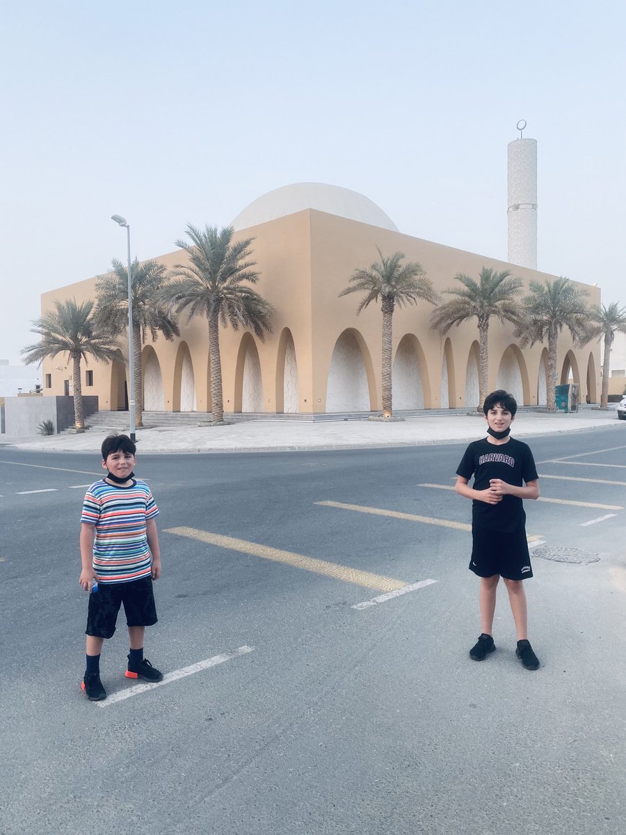PinkTaxiRunner's tweet photo. My photo of the day #mynephews running #everysinglestreet in #Warqa with me ( 3 out of 10km) https://t.co/YBS6SDUPU8