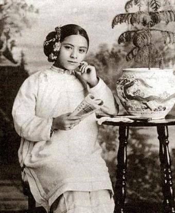 PresbyHistory's tweet photo. Today’s #HistoricalFigureFriday celebrates Tye Leung Schulze, a translator and community activist who helped rescue hundreds of Chinese women and girls in San Francisco’s Chinatown in the 19th century. For more information about her life visit: https://t.co/GNeS8l0uqn. https://t.co/xgAAIXhvrF