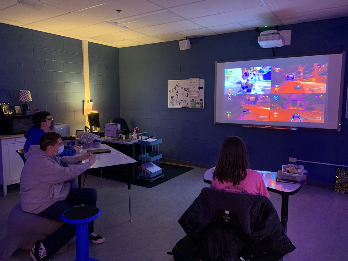 wegoDLP's tweet photo. Read this week’s @n2yinc article about Super Nintendo World, so we had to put our Nintendo skills to the test! 🎮 #wegodlp https://t.co/c113F5PbR9
