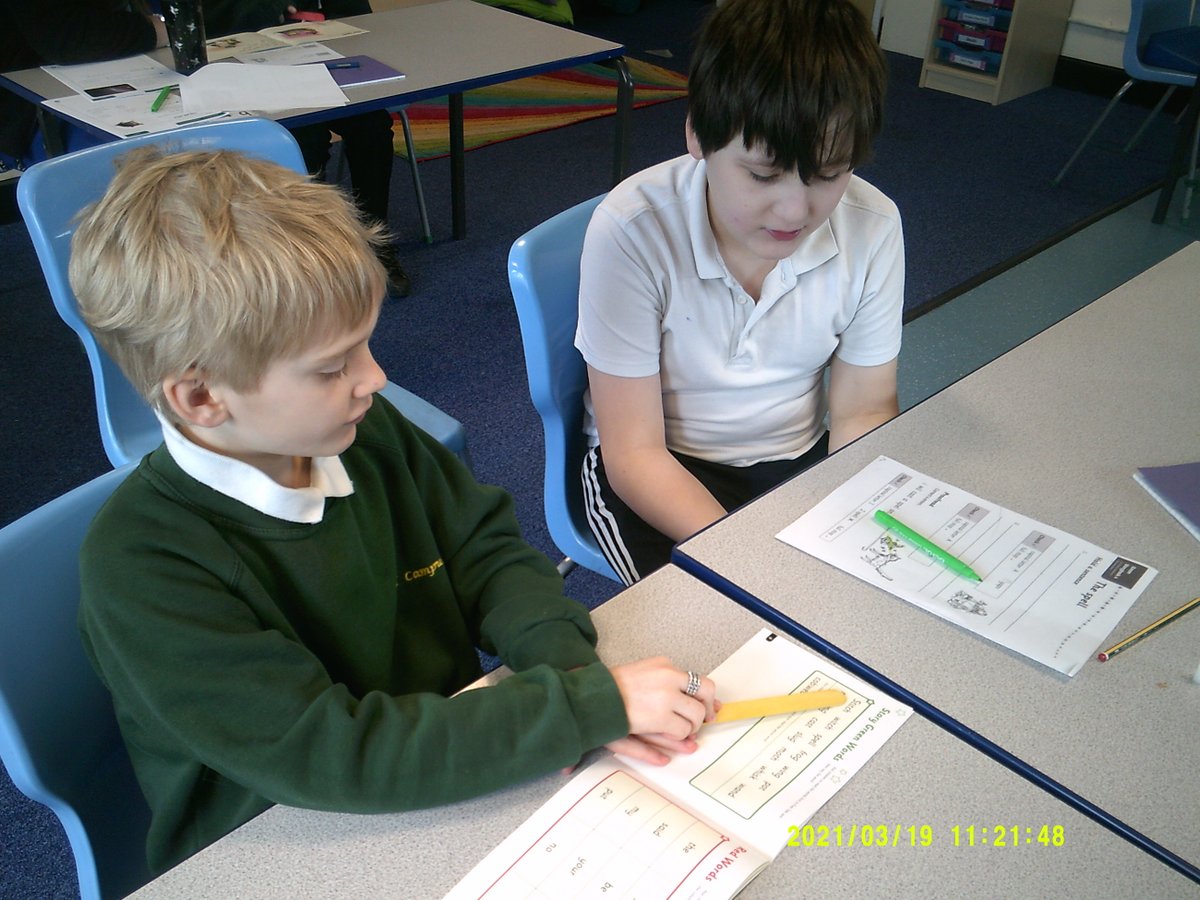nylandcampus's tweet photo. The boys in Cherhill class supporting each other at Phonics work, and some completing tasks independently on laptops!
#Phonicslesson #SupportingEachother https://t.co/LnCj7GsGkK