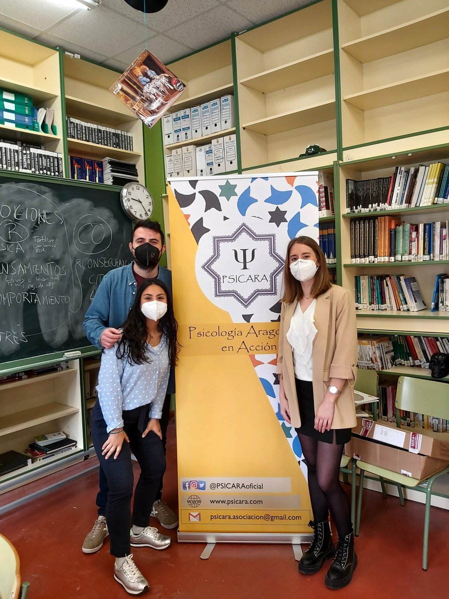PSICARAoficial's tweet photo. SATISFACCIÓN 🤩. Esa es la palabra que nos describe ahora mismo. Hoy hemos acabado el programa "Quitándole la Corona al Virus" en el IES Matarraña📍, a través del cual hemos trabajado la GESTIÓN EMOCIONAL con el alumnado, el profesorado y padres y madres. @iba_4 @JessiEsteban13 https://t.co/OIEVk20pS6
