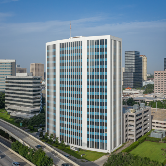TarantinoProInc's tweet photo. 📢 We're happy to announce that the 10,410 SF Penthouse suite has been leased at 2100 West Loop South, an office building in the Houston Galleria area. #tarantino #propertymanagement #propertyleases #houstonoffices https://t.co/jtzUXWi3rI