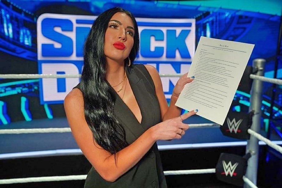 WrestlingCovers's tweet image. RT if Billie Kay should be the host for #WrestleMania