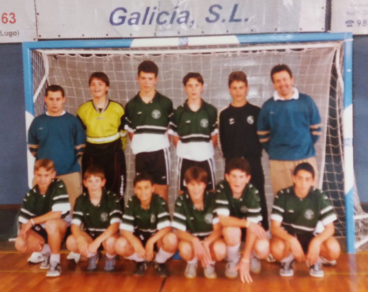 IvanVR27's tweet photo. Feliz cumpleaños estrella 🌟🌟 Que sean muchos más 🥂🥂 Un abrazo de portero 👐⚽️🥅❤ @JuanMa_Garcia1 #TheBest https://t.co/IWY0sCLbcY