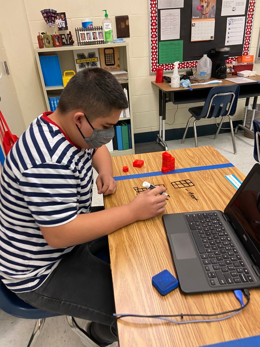 CCPSCMS's tweet photo. Mifsud’s Extended 7-Pre Algebra Students building 3-D figures to
determine side, front, and top views! https://t.co/Waq3IABqSV