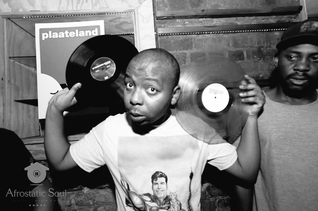 inv_dj's tweet photo. Meet @LenzoRavele #SubsessionsLiveDjs #SubsessionsLive https://t.co/7HFtZIi84c