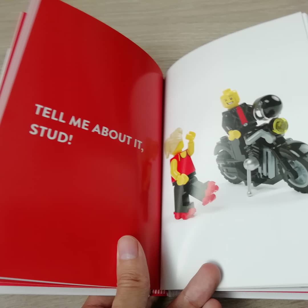 BricksEasy's tweet photo. Little LEGO Love Stories by Aled Lewis from @ChronicleBooks @lego https://t.co/0hGVeP5L1l