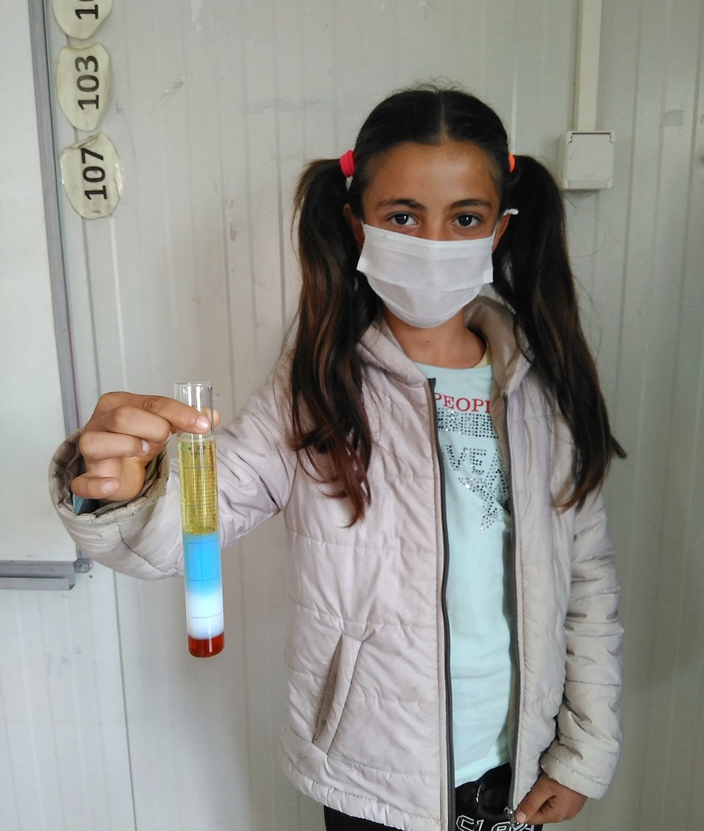tosunbag's tweet photo. Uzaktan eğitim sürecinde birlikte yapamadığımız fen etkinliklerini, yüzyüze eğitime geçiş ile işbirliği içinde yapıyoruz. https://t.co/dZjrT7oOmT