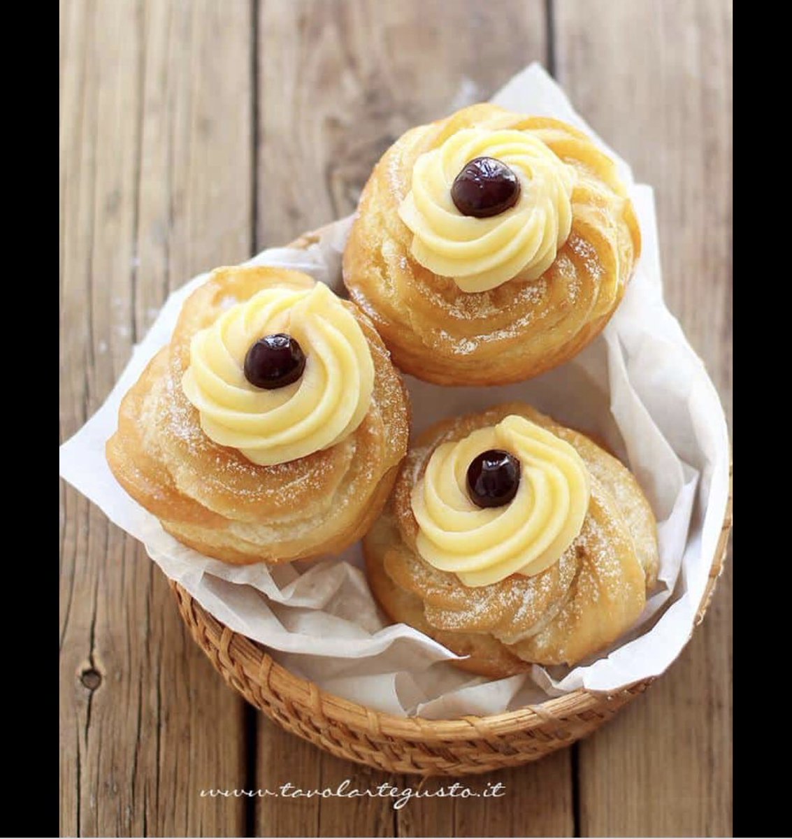 Today in Italy we celebrate all the Giuseppe e Giuseppina for their onomastico (name day) but also a Happy Father’s Day!! No need to travel to Italy to have a San Giuseppe zeppola just visit your local Italian bakery! #zeppole #italianfathersday #SanGiuseppe
