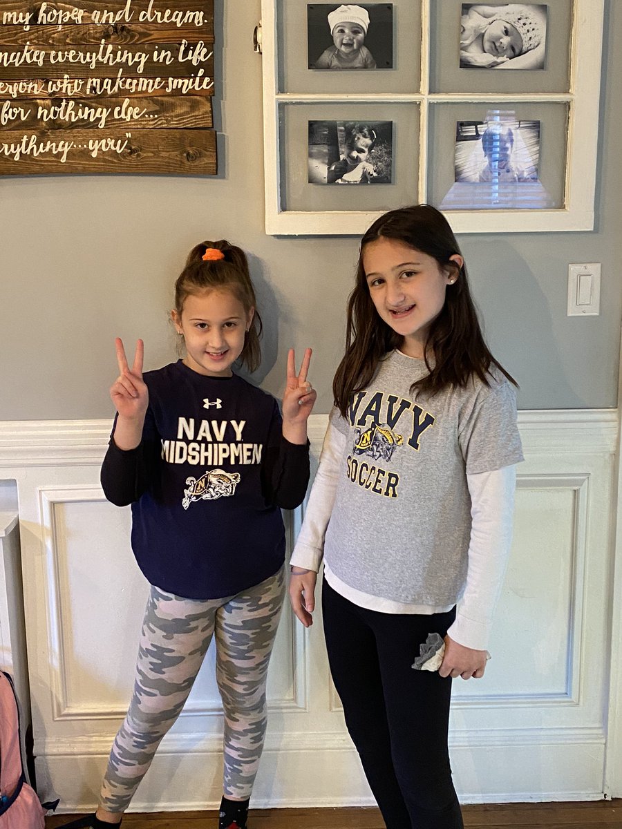 jennifercoyle10's tweet photo. @MrMayoPE @OceansideSch2 #gonavybeatarmy https://t.co/hK6l7mdrT2