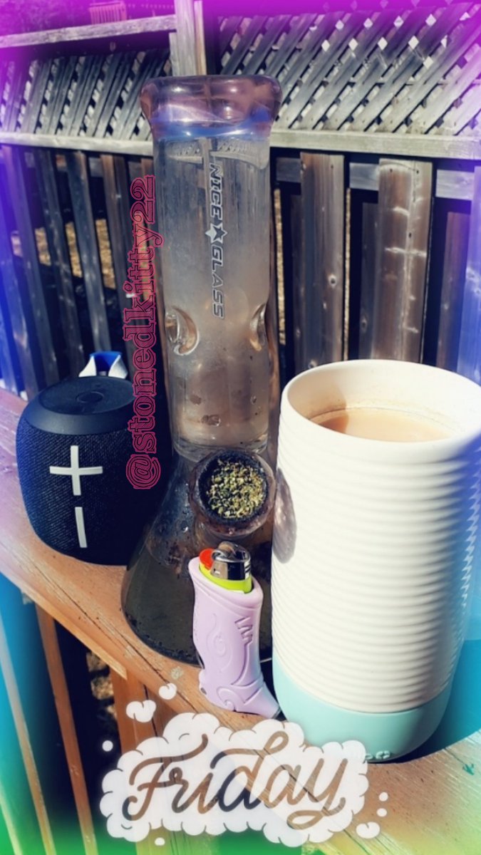 StonedKitty22's tweet photo. Loving the weather this afternoon! Definitely soaking up the sun today!

#fueledbyteaandweed #ganjagirl #stonergirl #medicatedforyoursafety #weedismedicine #soakingupsun #sunshineismedicine #daddysganjababy #daddysstonerbaby https://t.co/RfvdjKDgbW