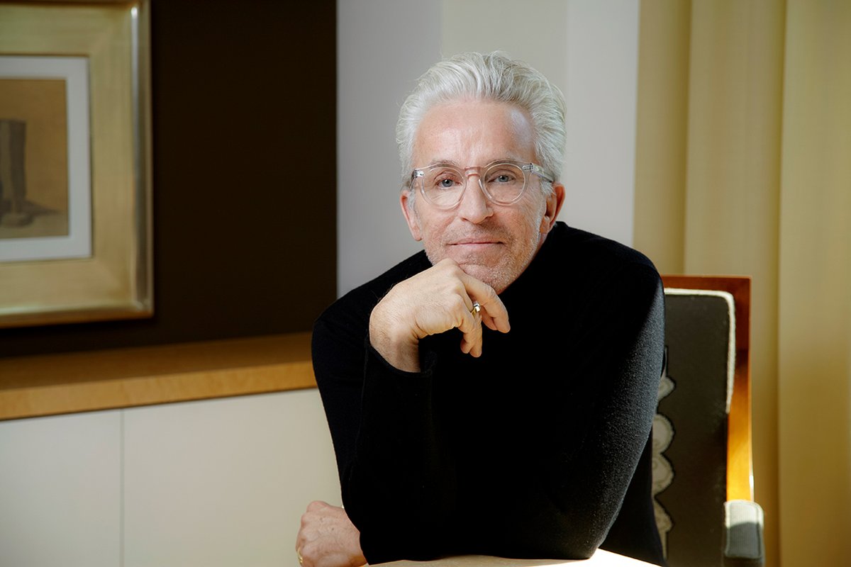 Don't miss opening night, a virtual event on the eve of #WESTWEEK2021 featuring a discussion with <a href="/rogerpthomas/">Roger Thomas</a> and Erika Heet of <a href="/Interiors_mag/">Interiors Magazine</a> 
March 23, 5 pm Pacific Time bit.ly/3cNRUGe 
Hosted by <a href="/PDCdesigncenter/">PacificDesignCenter</a> and Circaphiles