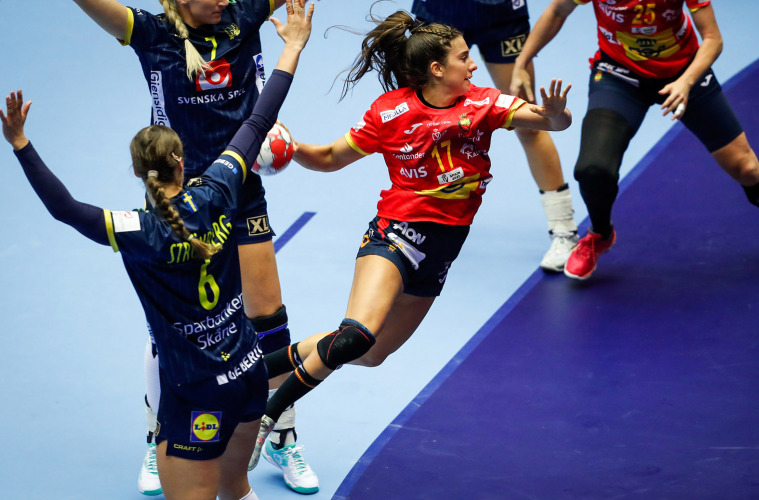 #VNews📰 | Las Guerreras a por el boleto a Tokio en el Preolímpico de Llíria

👉 Las de Carlos Viver enfrentarán a Suecia en el primer partido del Torneo 1

📝:bit.ly/38ZWdx7