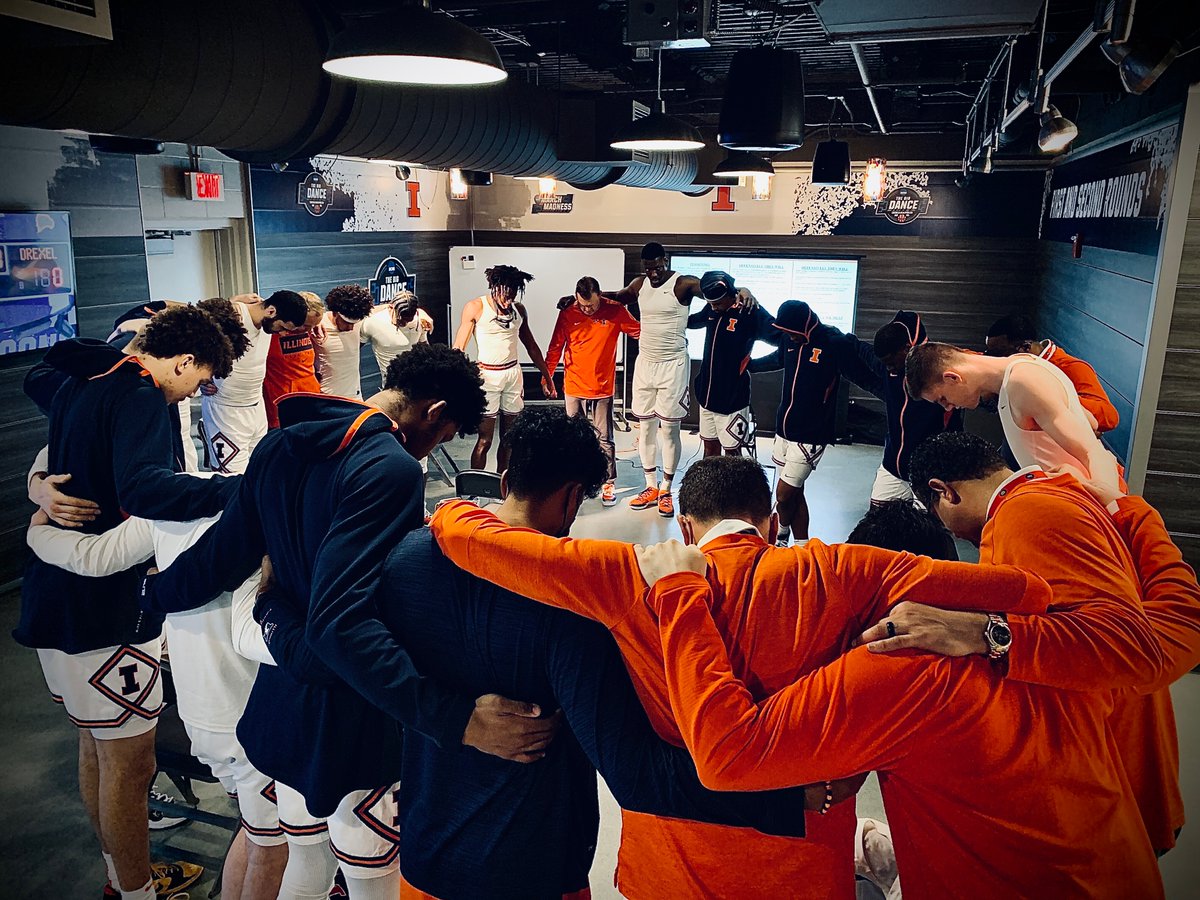 A moment of quiet before the Madness. All In. 

#Illini | #EveryDayGuys