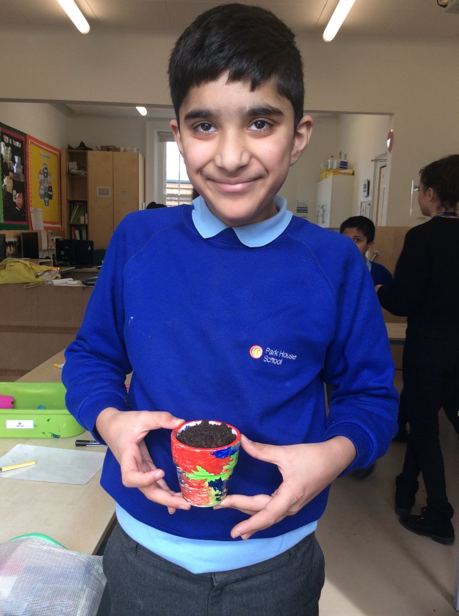 BeyondAutismUK's tweet photo. This week our school pupils have been getting green fingered. Inside and out, pupils they have been planting seeds ready for the sun to (hopefully) come out ☀🌼 https://t.co/TG7iKpsQlT