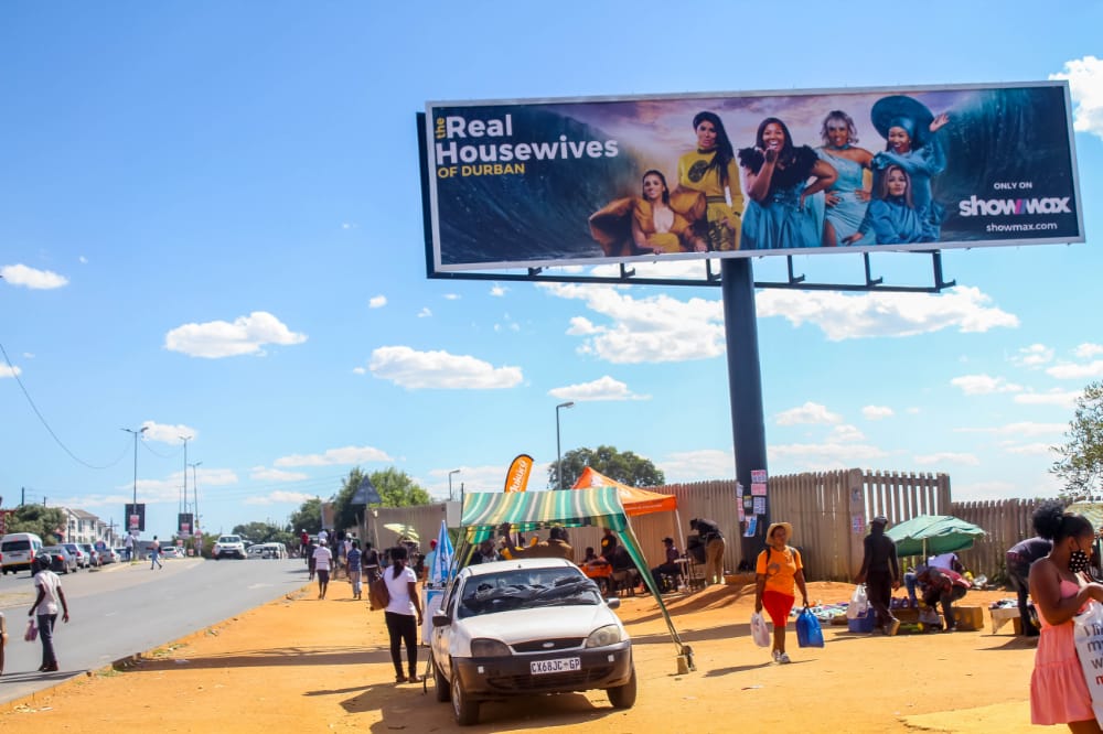 TheMedium_za's tweet photo. It's Showtime with Showmax!!! Tune in to Showmax for some REAL drama, style, gossip and elegance as we look into the lives of the Real Housewives Of Durban. 

The Medium: Means of communication. 

Cosmo City, Cnr Malibongwe Drive &amp; South Africa Drive. Opposite Cosmo City Mall https://t.co/d3pH0Nqr6C