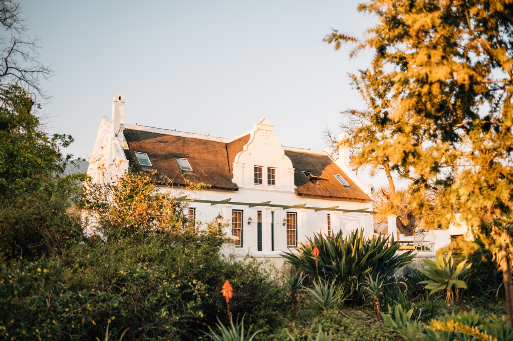 RicketyBridgeW's tweet photo. Golden hour at #BasseProvence.
Now we just need a glass of MCC, don't you agree?
📸 : https://t.co/68qRlk3xRI
#RicketyBridge #LuxuryAccommodation #CountrysideComfort https://t.co/ECnrc2JlR9