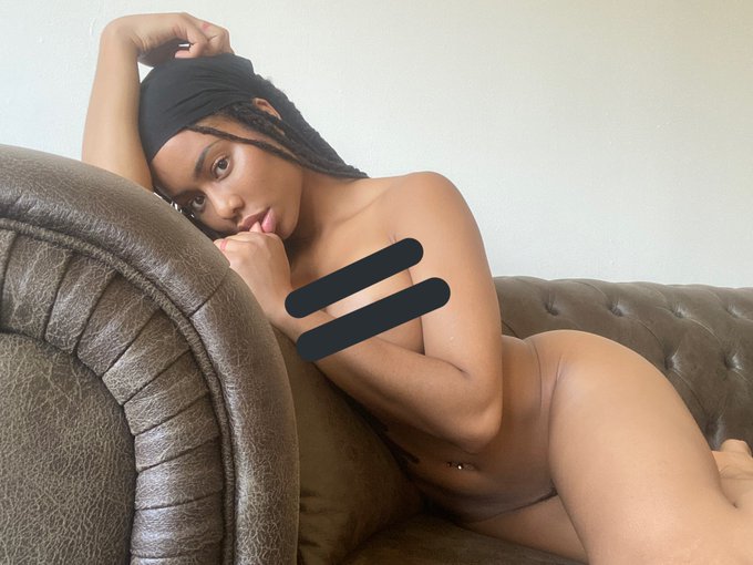 1 pic. it's been really hard to love myself now that I'm not a hardbody anymore, but today has been a