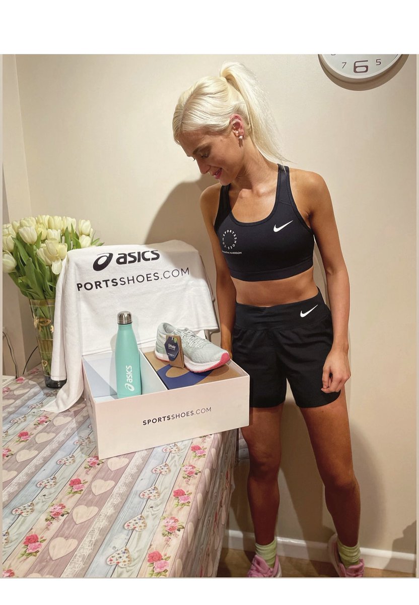 Samantharrison9's tweet image. Sign up to the ‘This is For Me’ live event on the 22rd March, on the @sportsshoes website, if you fancy a chance at winning some brand new ASICS Gel-Nimbus 23 running trainers and plenty of other goodies.
#nofunstandingstill #soundmindsoundbody #thisisforme