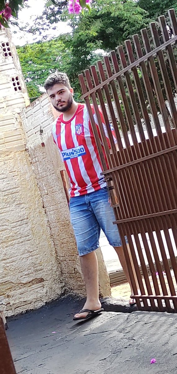 Luis_Caio7's tweet photo. Tudo que eu queria 😔 @otholeo https://t.co/uWgXgTfpmA