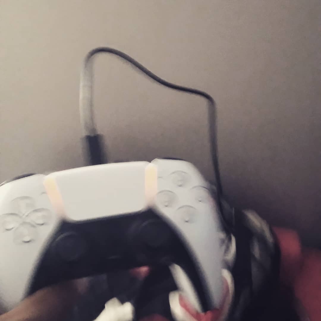 SupTerrence's tweet image. Got The Ps5 #PlayStation #PlayStation5 @Vrtual1