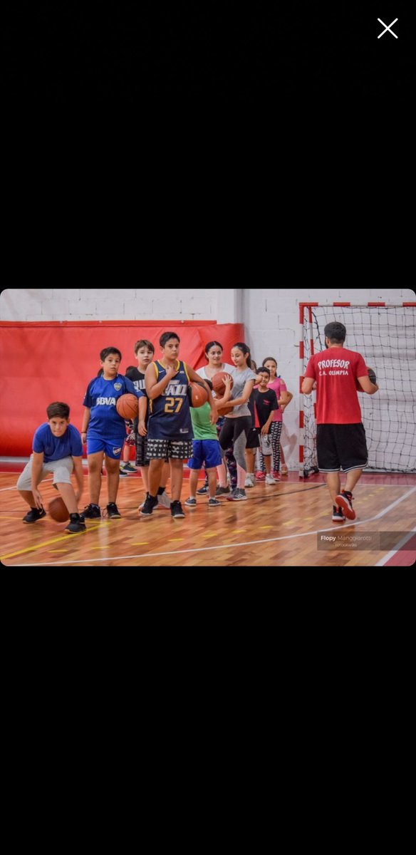 Este sábado seguimos con la escuelita de Basket GRATIS Y ABIERTA para niños socios y no socios del club. 
ATENCION HAY UN PEQUEÑO CAMBIO DE HORARIO ESTE SABADO ES DE 11:00 A 12:00 
LOS ESPERAMOS A TODOS