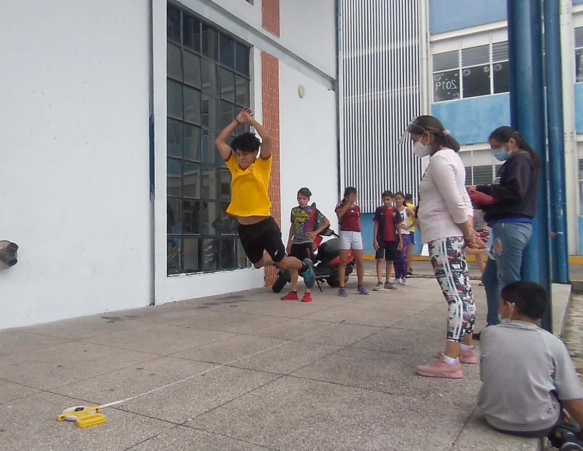 Desde la <a href="/UETDT/">UETalentoDeportivo</a> continuamos brindando la atención Pedagógica/Deportiva a nuestros Estudiantes/atletas  #QuitaleLaCoronaAlVirus #CadaFamiliaUnaEscuela <a href="/NicolasMaduro/">Nicolás Maduro</a> @psuvaristobulo @MPPEDUCACION <a href="/MervinMaldonad0/">Mervin Maldonado</a> @MinJuventdyDep <a href="/charlychaves/">Charly Rojas Chaves</a> @JorgePerezVZLA @Nancyor7