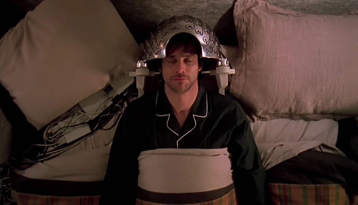 CINEMAGEMS's tweet photo. Eternal Sunshine of the Spotless Mind was released on this day, 17 years ago https://t.co/HiYjnWRxyd